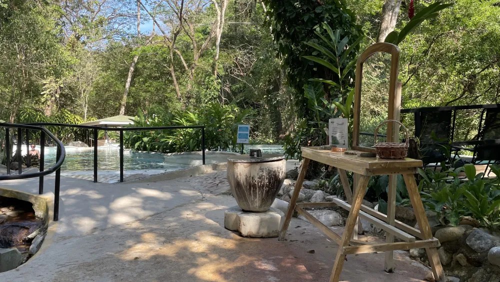 Vandará’s Natural Spa: A Volcanic Mud Adventure